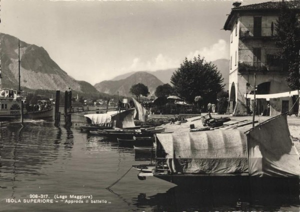 Lago Maggiore. Isola Superiore. Approda il battello Vorderseite