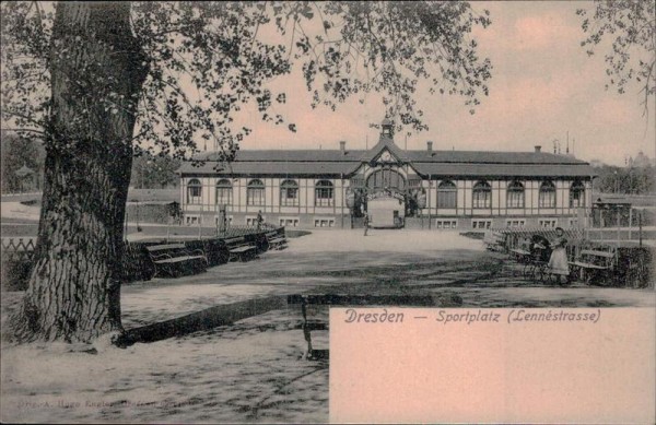 Dresden - Sportplatz Vorderseite