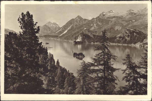 Blick von der Bellavista auf den Silsersee und Maloja