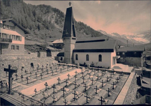 Wiler, Lötschen, Pfarrkirche Regina Pacis Vorderseite