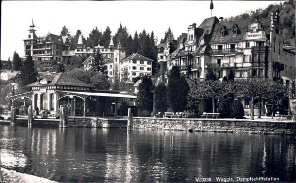 Weggis, Dampfschiffstation Vorderseite