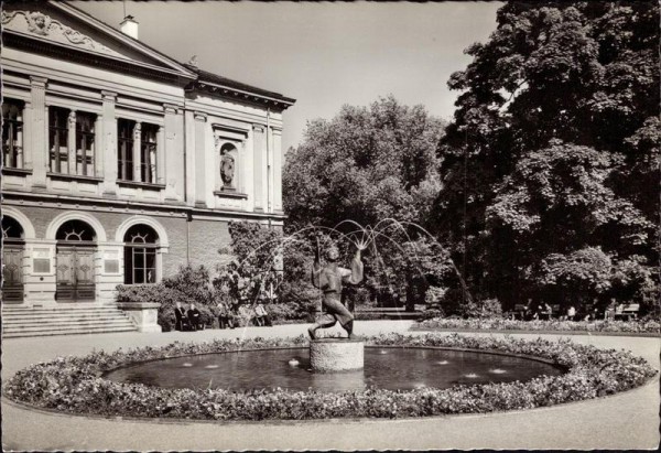  St. Gallen - Im Stadtpark beim Kunstmuseum Vorderseite