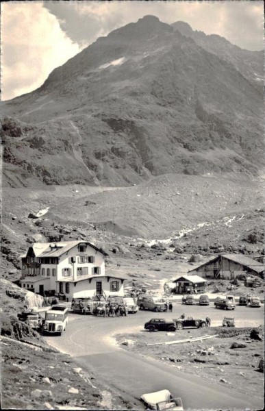 Die Sustenstrasse. Hotel Steingletscher Vorderseite