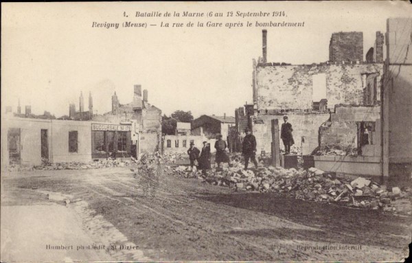 Revigny, la rue de la Gare après le bombardement 1914