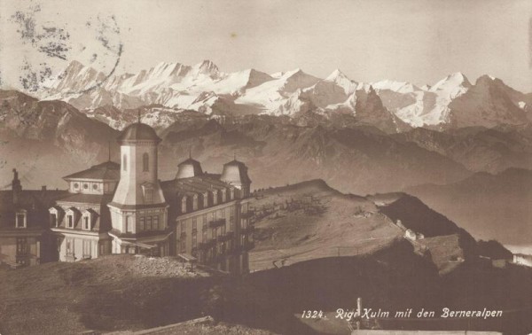 Rigi-Kulm mit den Berneralpen Vorderseite