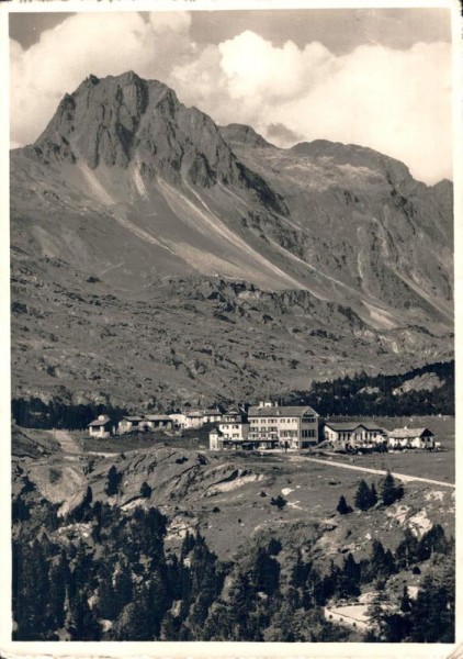 Hotel Maloja-Kulm, mit Piz Lagrev. 1949 Vorderseite