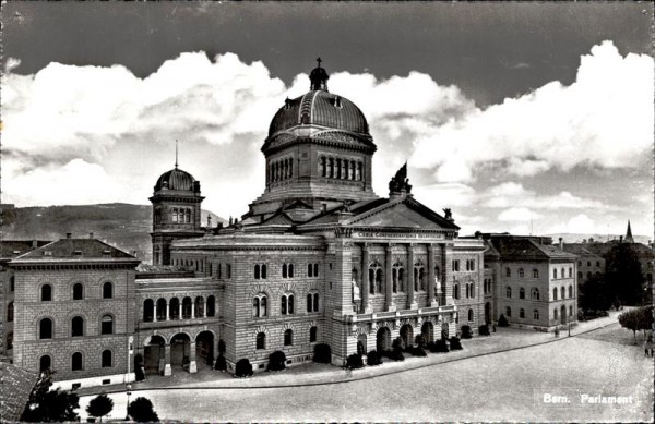 Berne/Le Palais du Parlement Vorderseite