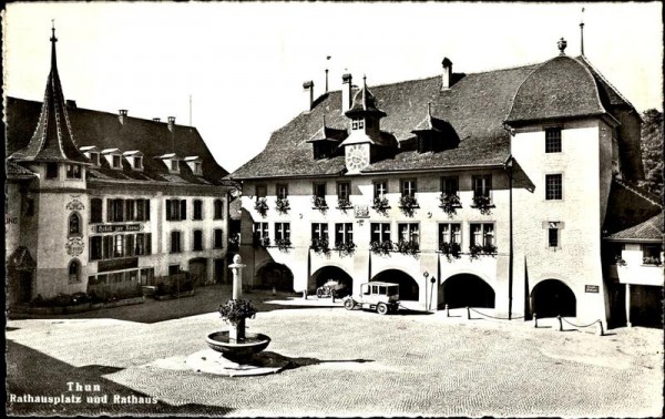 Thun/Rathausplatz und Rathaus Vorderseite