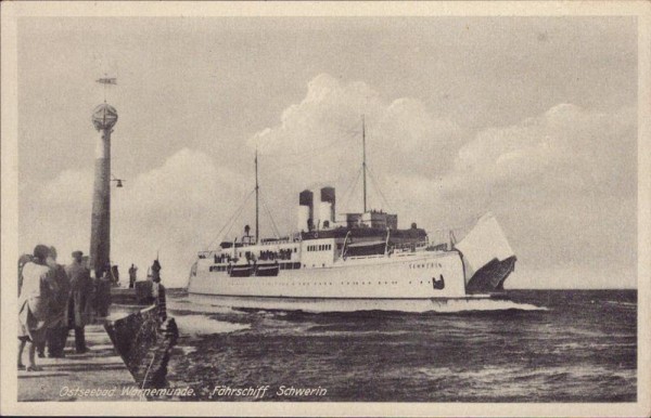 Ostseebad Warnemünde, Fährschiff Schwerin Vorderseite