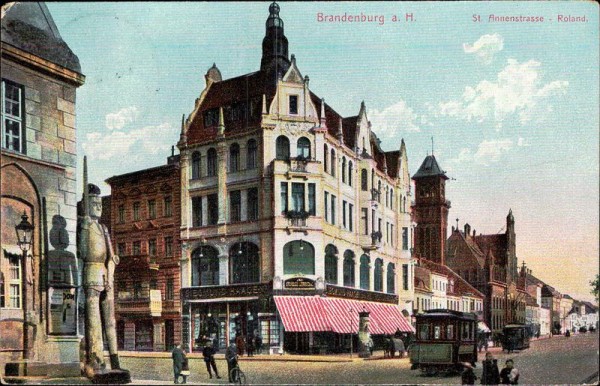 Brandenburg, St. Annenstrasse, Roland Vorderseite