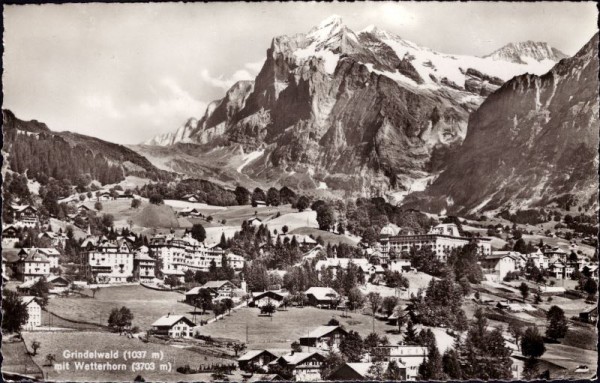 Grindelwald (1037 m) mit Wetterhorn (3703 m)