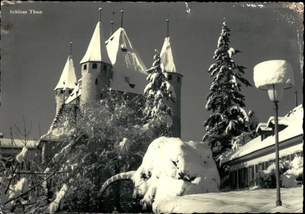 Schloss Thun Vorderseite