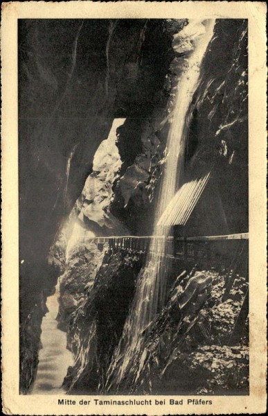 Mitte der Taminaschlucht bei Bad Pfäfers Vorderseite