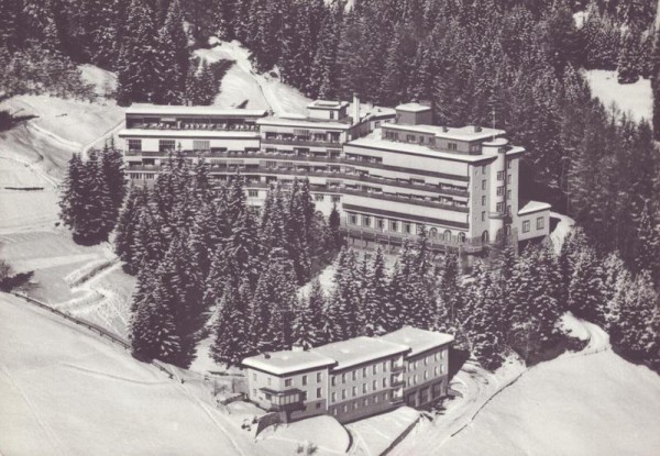 Thurgau - Schaffhausen Heilstätte, Davos - Platz  -  Flugaufnahmen Vorderseite