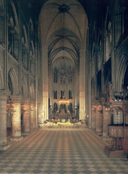 La Cathédrale Notre-Dame de Paris. La nef, construite de 1180 à 1220 Vorderseite