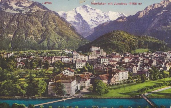 Interlaken mit Jungfrau (4166 m) Vorderseite