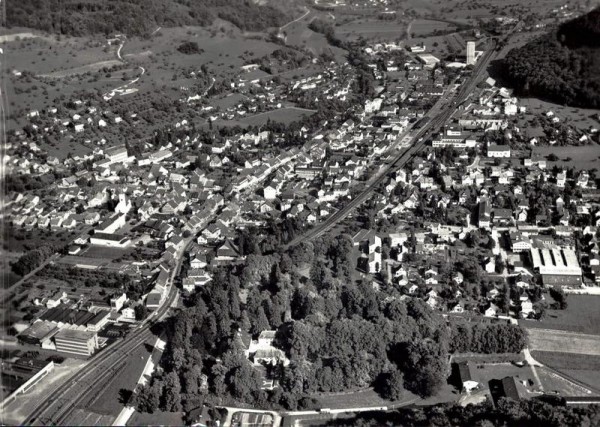 Sissach BL, Flugaufnahme Vorderseite