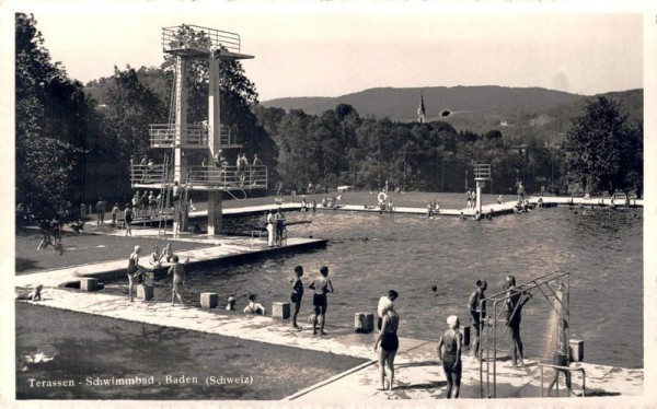 Terassen - Schwimmbad, Baden Vorderseite