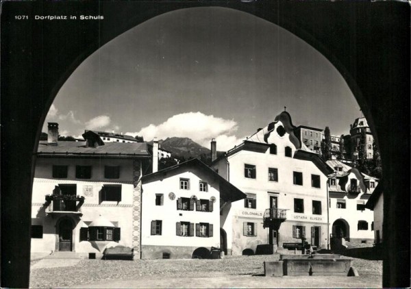 Dorfplatz in Schuls Vorderseite
