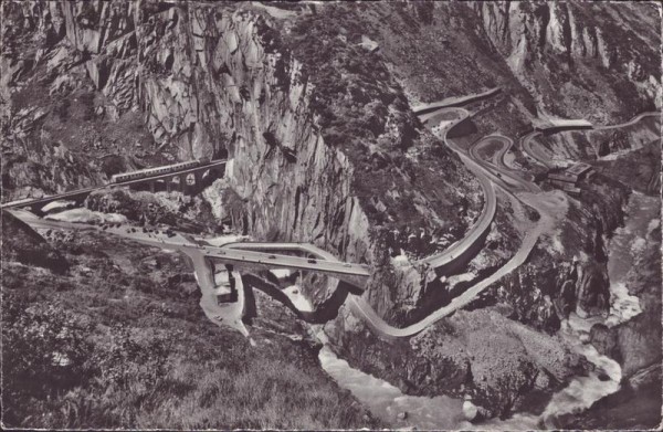 Neue und alte Teufelsbrücke Vorderseite