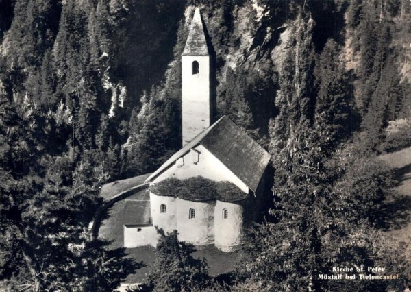 Kirche St. Peter Müstail (Mistail) bei Tiefenkastel Vorderseite