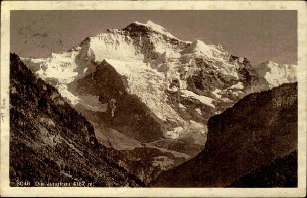 Die Jungfrau (4167 m) Vorderseite