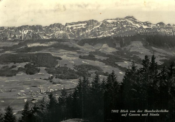 Blick von der Hundwilerhöhe auf Gonten und Säntis Vorderseite