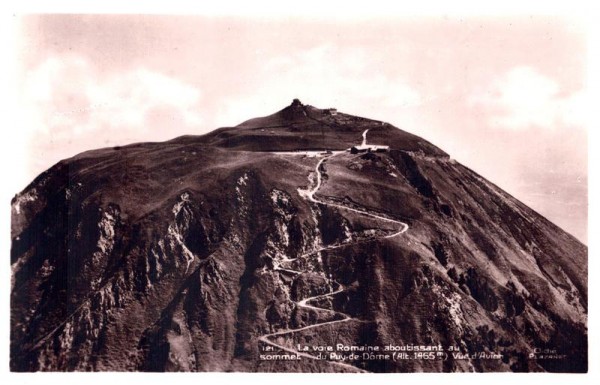 La voie romaine aboutissant au sommet du puy-de-Dôme, Die Römerstraße führt zum Gipfel des Puy-de-Dôme Vorderseite