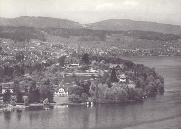 Der neue Landgasthof am Zürichsee, Halbinsel AU  -  Flugaufnahmen Vorderseite