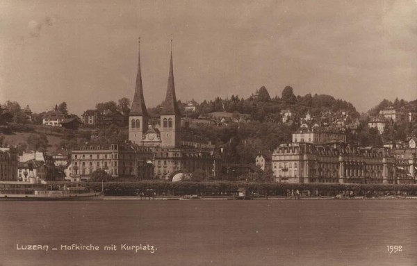 Luzern. Hofkirche mit Kurplatz Vorderseite