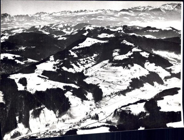 Fischenthal ZH - Flugaufnahmen Vorderseite