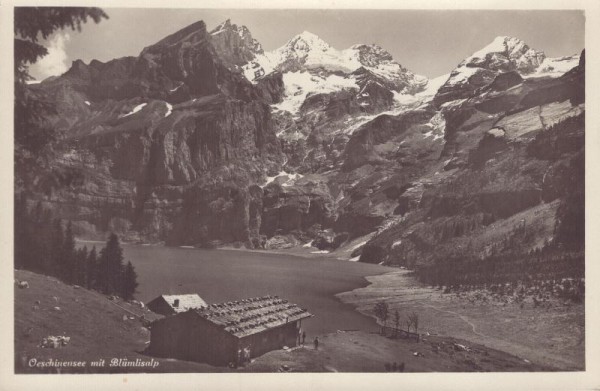 Oeschinensee mit Blümlisalp