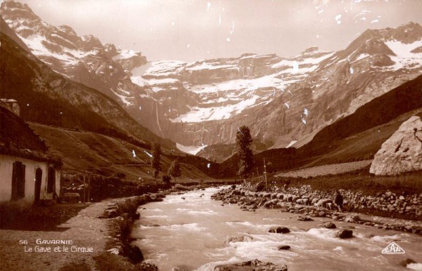 Gavarnie Le Gave et le Cirque