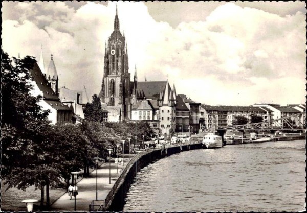 Kaiserdom St. Bartholomäus (Frankfurt am Main) Vorderseite