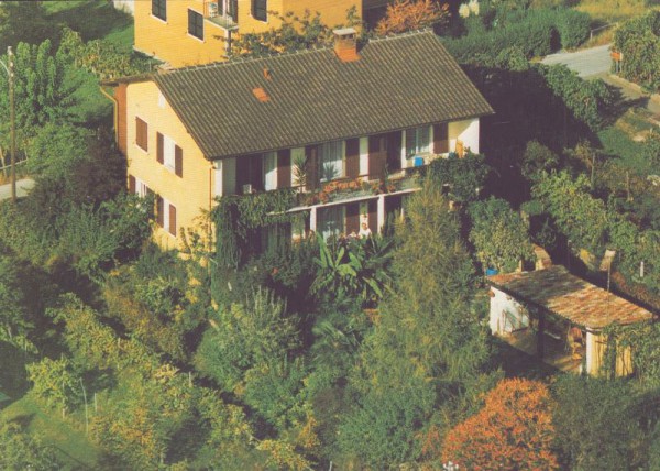 Dino, Casa Aurora Garni