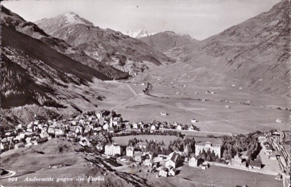 Andermatt gegen die Furka