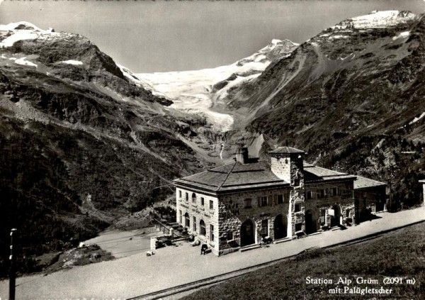 Station Alp Grüm mit Palügletscher Vorderseite