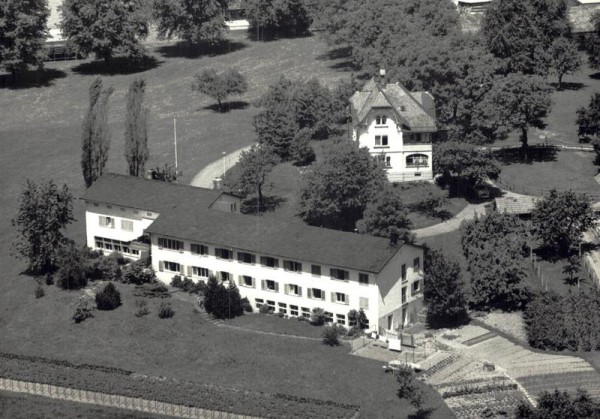 Altersheim Breitenhof, Rüti ZH - Flugaufnahmen Vorderseite