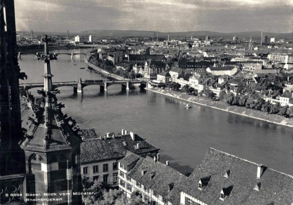 Basel. Blick von Münster. Rheinbrücken Vorderseite