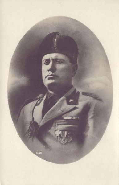 Benito Mussolini, Duce
