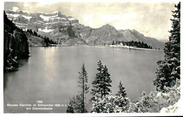 Stausee Garichte ob Schwanden Vorderseite