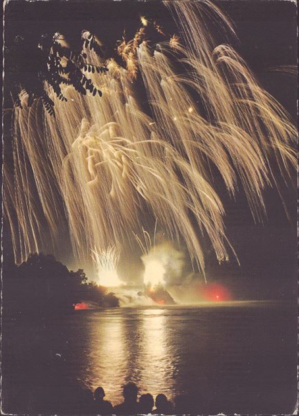 Feuerwerk über dem Rheinfall