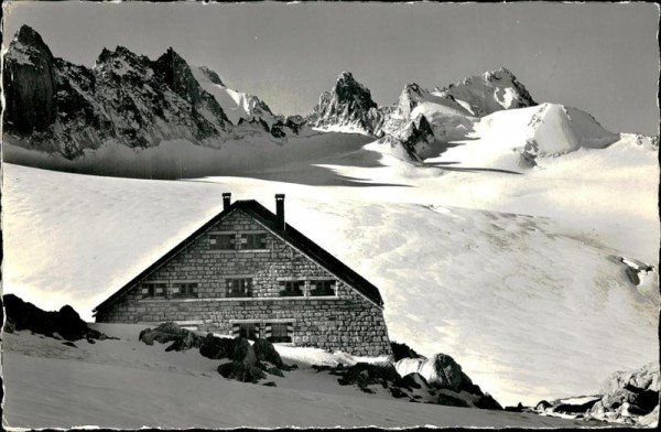 Cabane du Trient Vorderseite