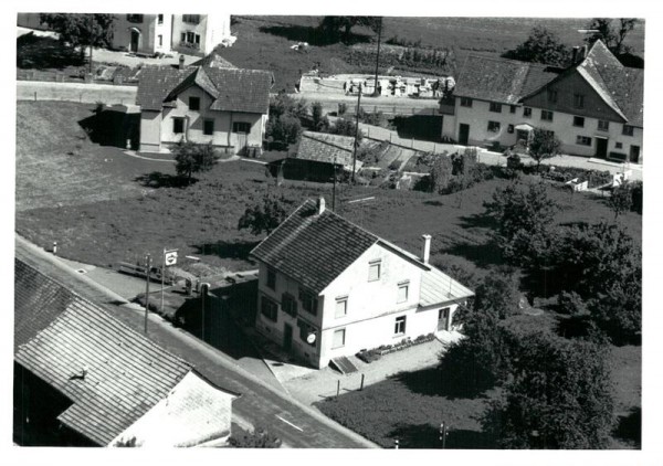 Bichelsee-Balterswil, Flugaufnahme  Vorderseite