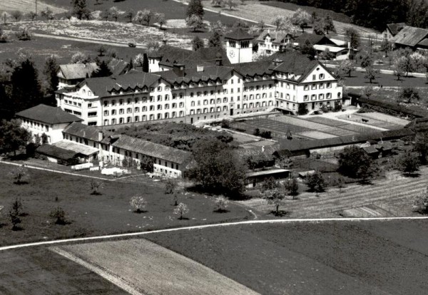 Schwestern Institut & Tochter Pensionat, Heiligkreuz, Cham Kanton Zug  -  Flugaufnahmen Vorderseite