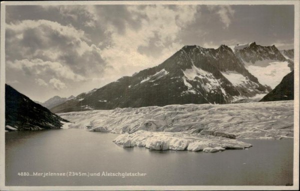 Merjelensee(2345 m)und Aletschgletscher Vorderseite