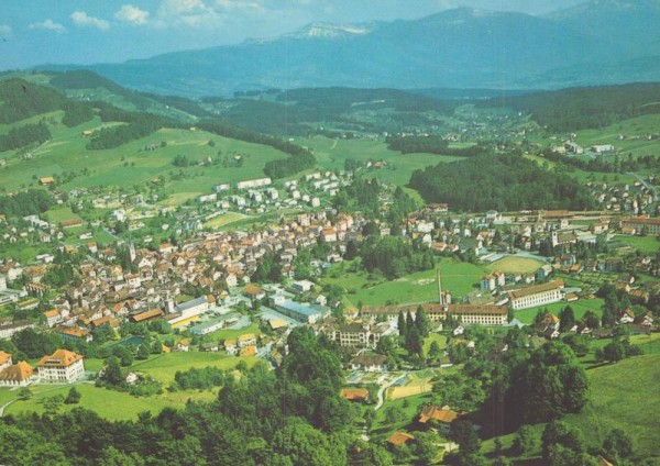 Wald ZH - Flugaufnahmen Vorderseite