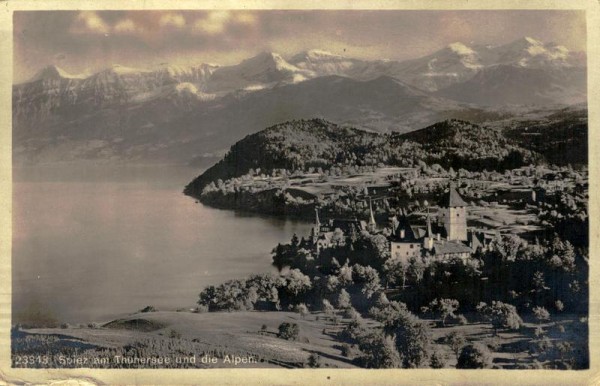 Spiez am Thunersee und die Alpen Vorderseite