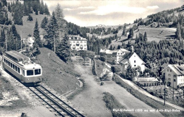 Rigi-Klösterli mit Arth-Rigi-Bahn Vorderseite
