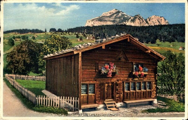 Zwinglihaus mit Schafberg, Wildhaus Vorderseite